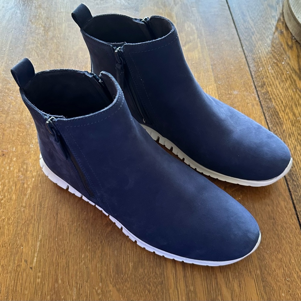 Cole Haan ZeroGrand Marine Blue Side Zip Nubuck Booties Women Sz 7.5